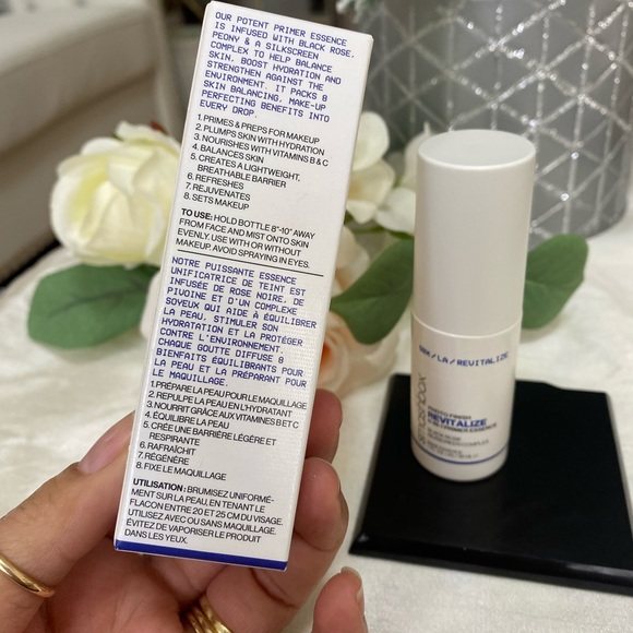 Smashbox Photo Finish Revitalize 8-in-1 Primer Essence - 1 oz/30ml - Picture 5 of 6